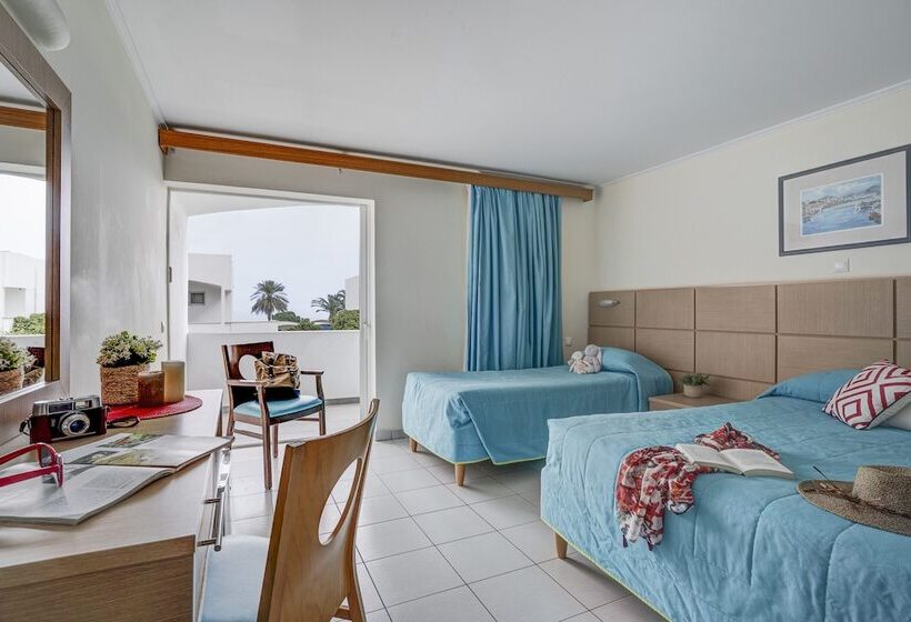 Kinetta Beach Resort And Spa