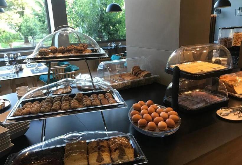 בית מלון כפרי Levadia