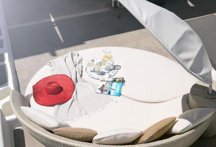 Lilly Residence All Sea View Suites, Adults Only