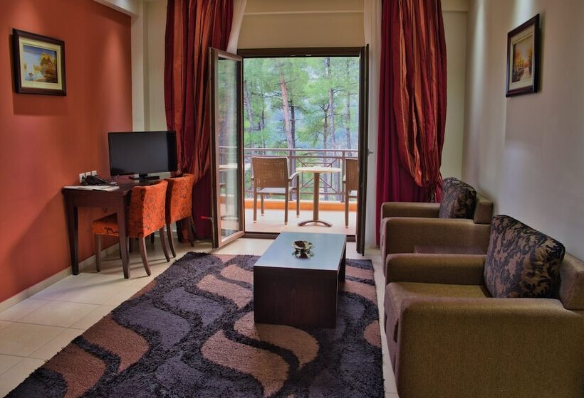 Mouzaki Palace Hotel & Spa