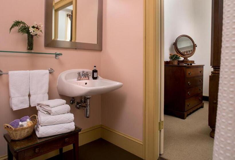 Rachael S Dowry Bed And Breakfast