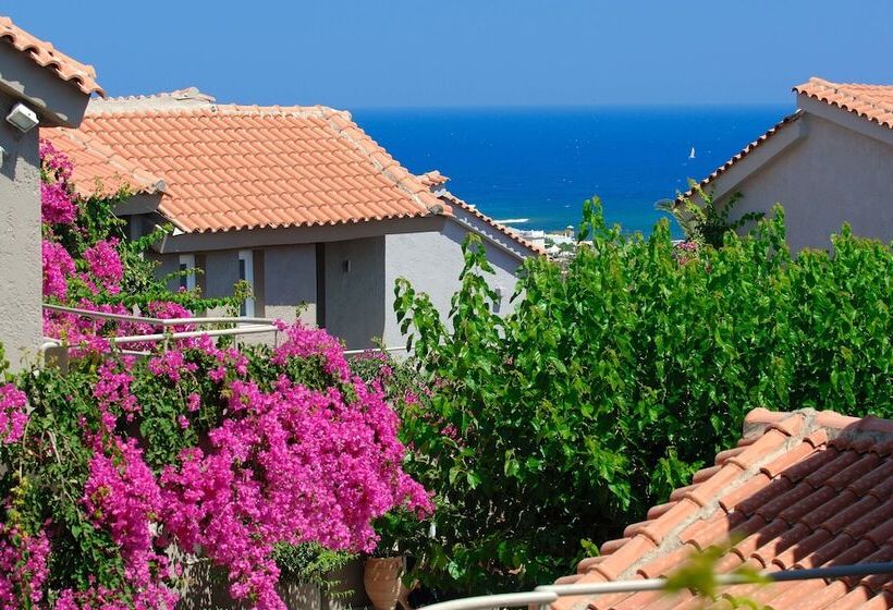 אתר נופש Paradise Island Villas