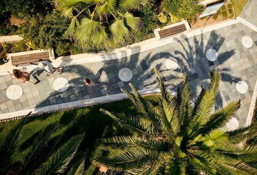 אתר נופש Robinson Kyllini Beach   All Inclusive