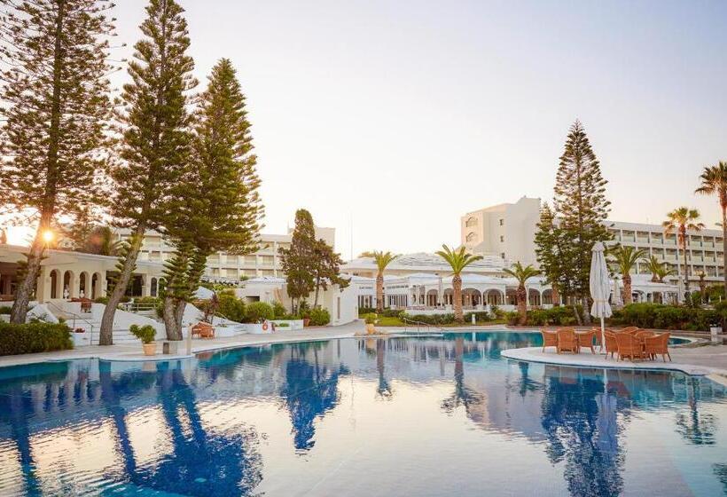 אתר נופש Robinson Kyllini Beach   All Inclusive