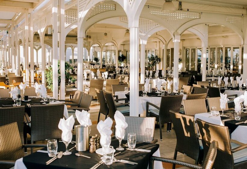 אתר נופש Robinson Kyllini Beach   All Inclusive