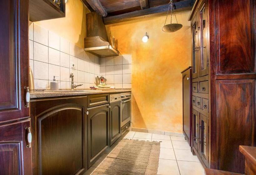 Samonas Traditional Villas