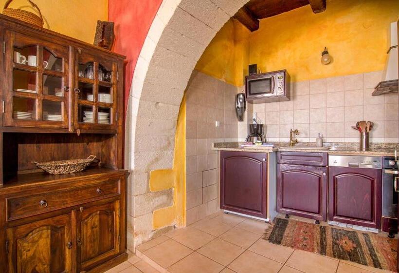 Samonas Traditional Villas