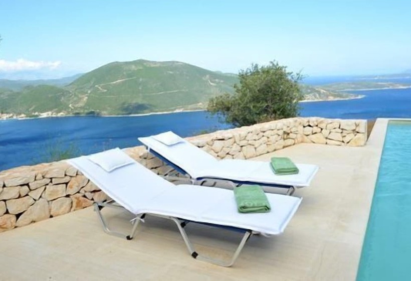 Urania Luxury Villas