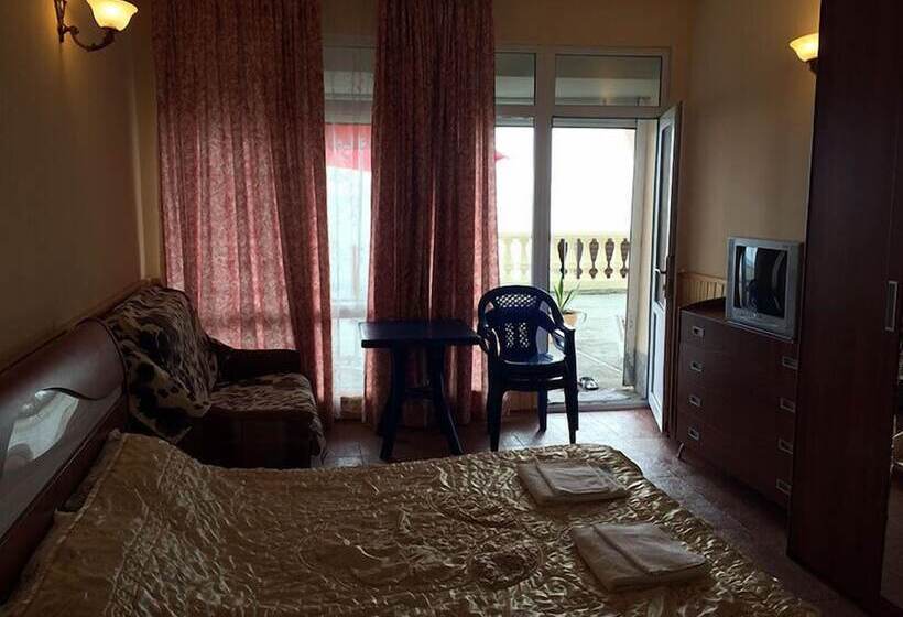 هتل Sea Outside Window