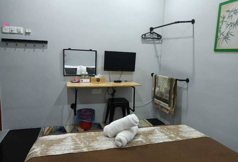 فندق على الطريق Oyasumi