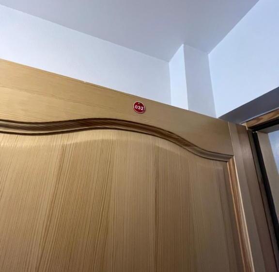 بنسيون Willa Modra