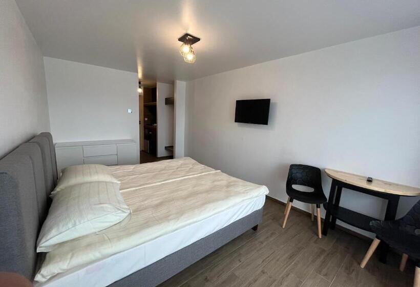 بنسيون Willa Modra