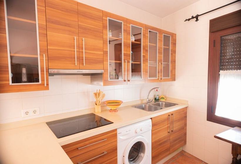 Casa Con Patio Andaluz En Ronda Centro