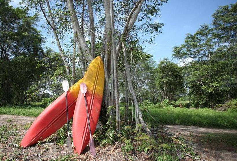 فندق Amverton Cove Golf & Island Resort