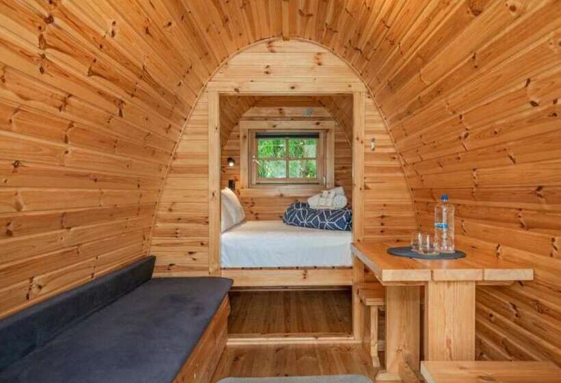 בית מלון כפרי Coromandel Shelly Beach Top 10 Holiday Park