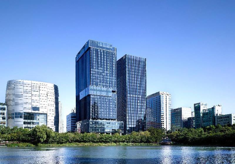 Sofitel Ambassador Seoul Hotel & Serviced Residences