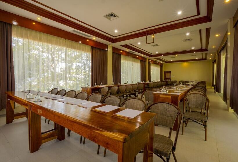 ホテル Sunlight Eco Tourism Island Resort