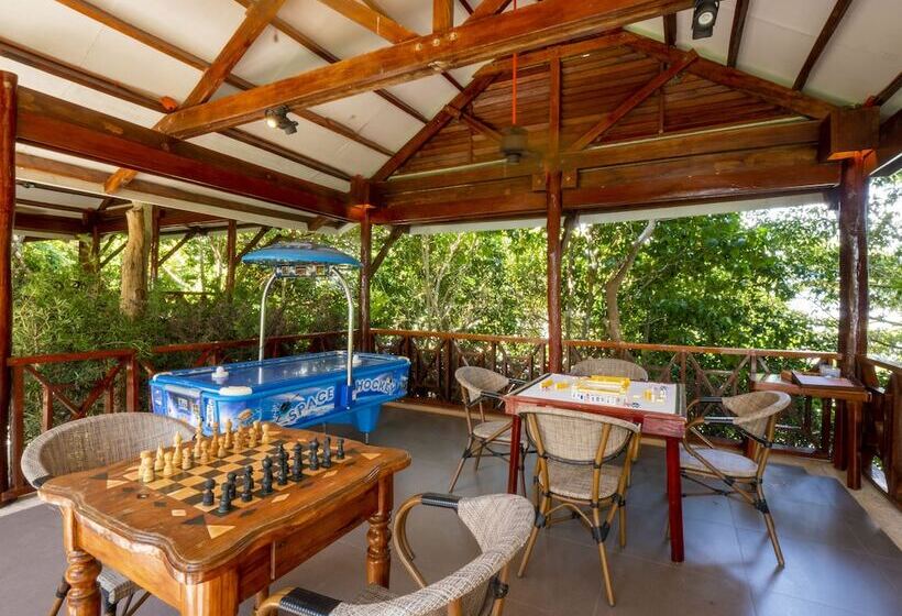 ホテル Sunlight Eco Tourism Island Resort