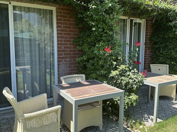 Ofuro World Hotel Spa