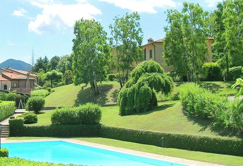 Gardenview 2 Swimming Pools Tennis Court Italian Lakes