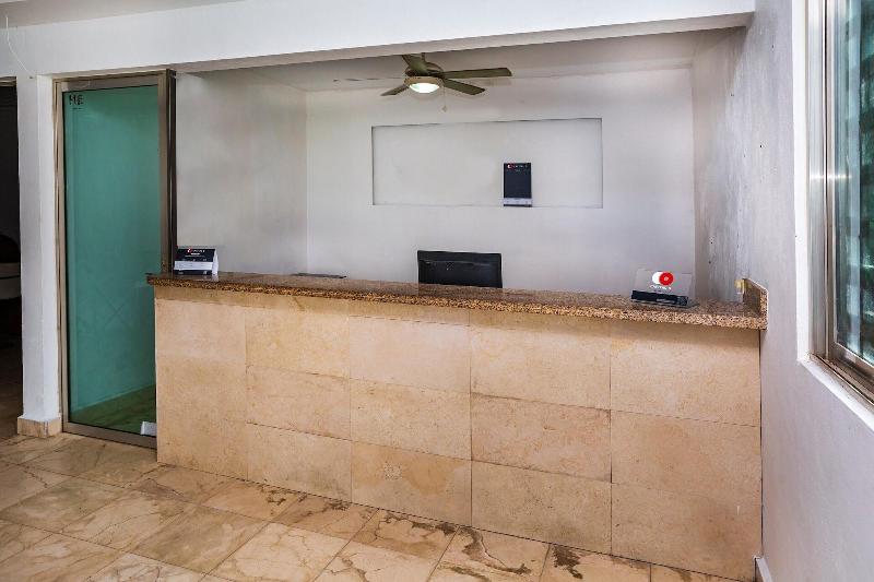 Отель Capital O Cancun International Airport 24/7