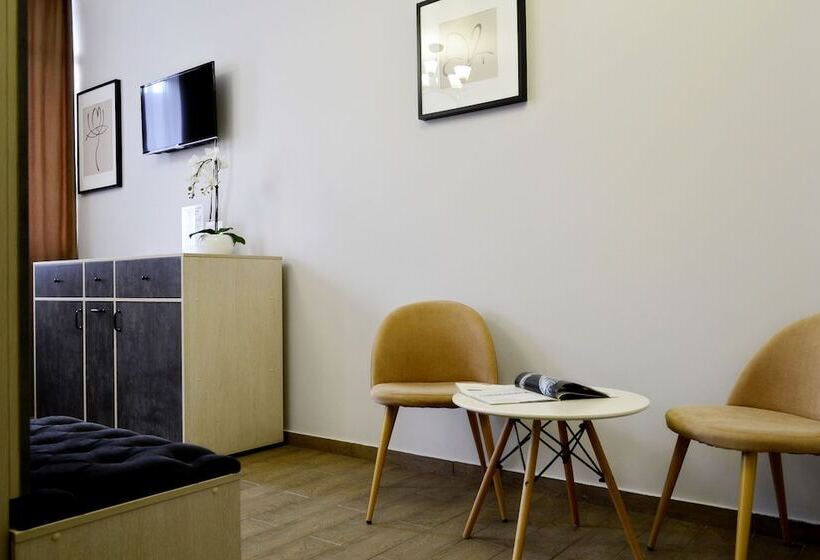 فندق Lux Promo Park & House