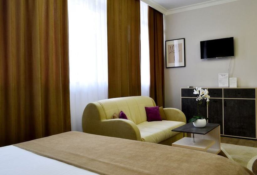 فندق Lux Promo Park & House