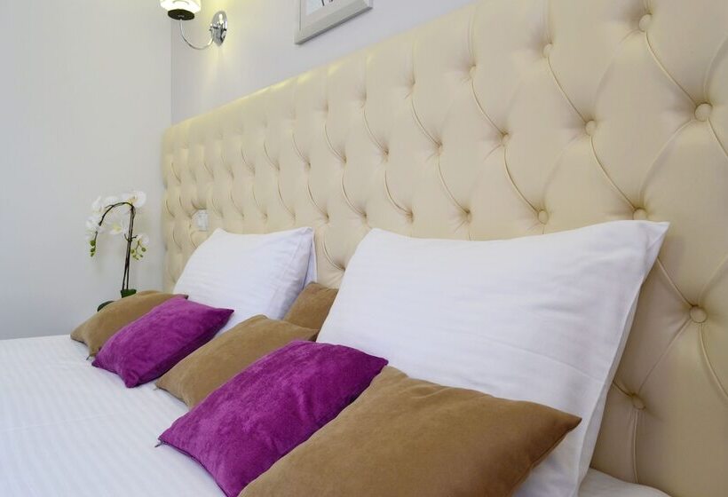 فندق Lux Promo Park & House