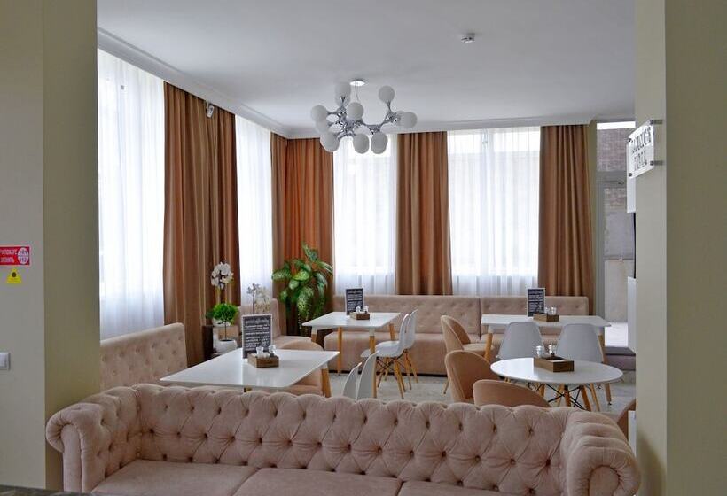 فندق Lux Promo Park & House