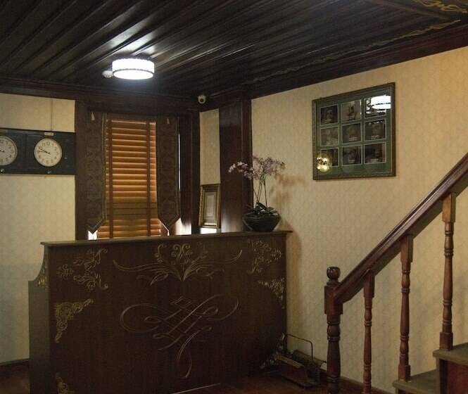 تختخواب و صبحانه Kucuk Aga Konagi