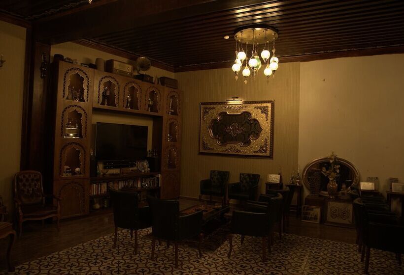 تختخواب و صبحانه Kucuk Aga Konagi