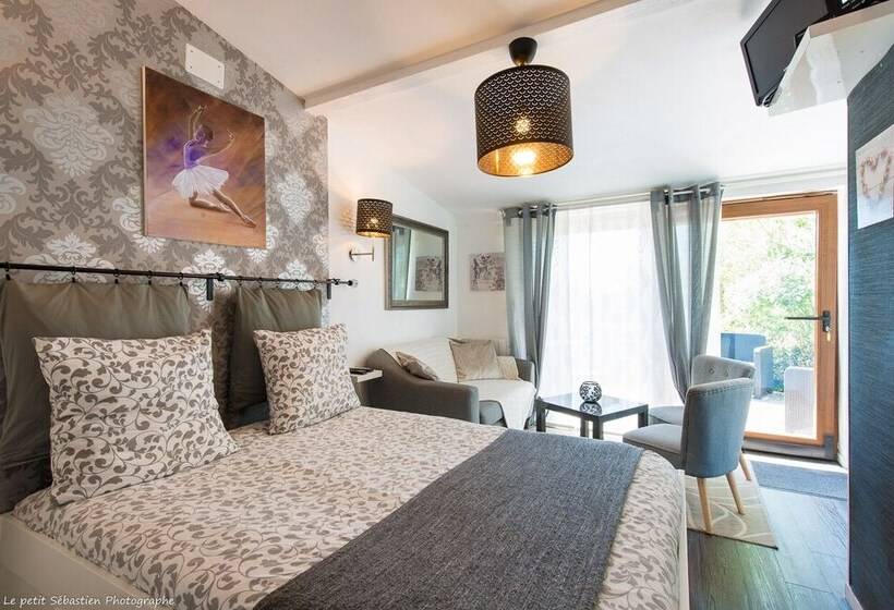 مبيت وإفطار Le Petit Flo