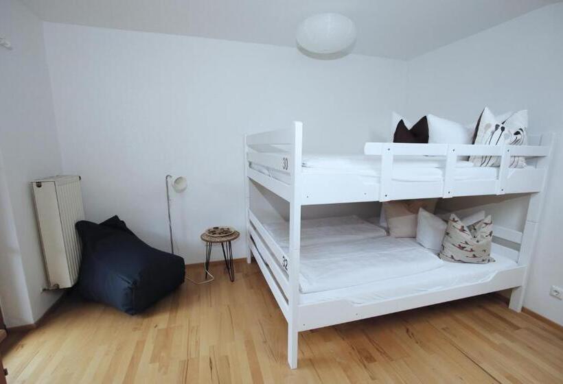 Berg Blick Jugendherberge Mit Privatzimmer