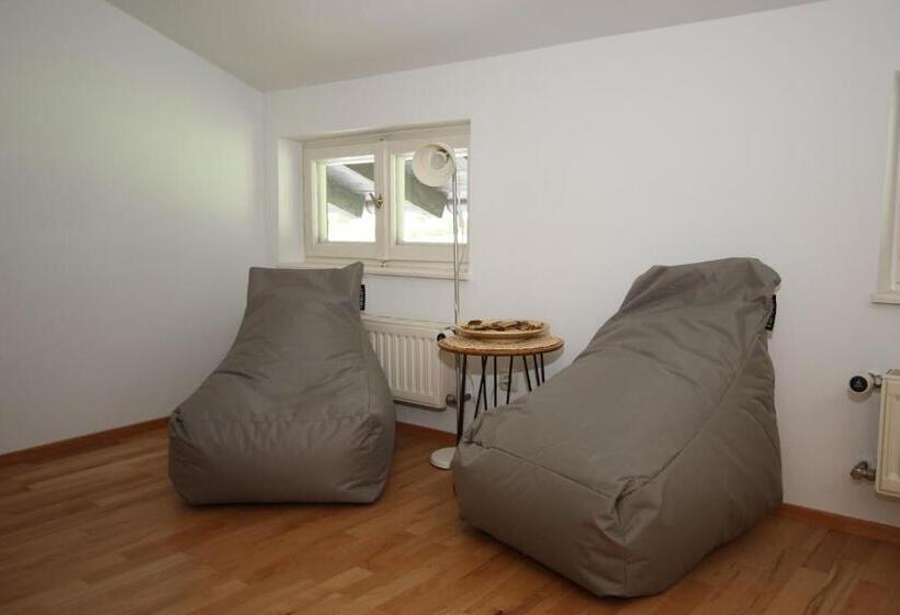 Berg Blick Jugendherberge Mit Privatzimmer