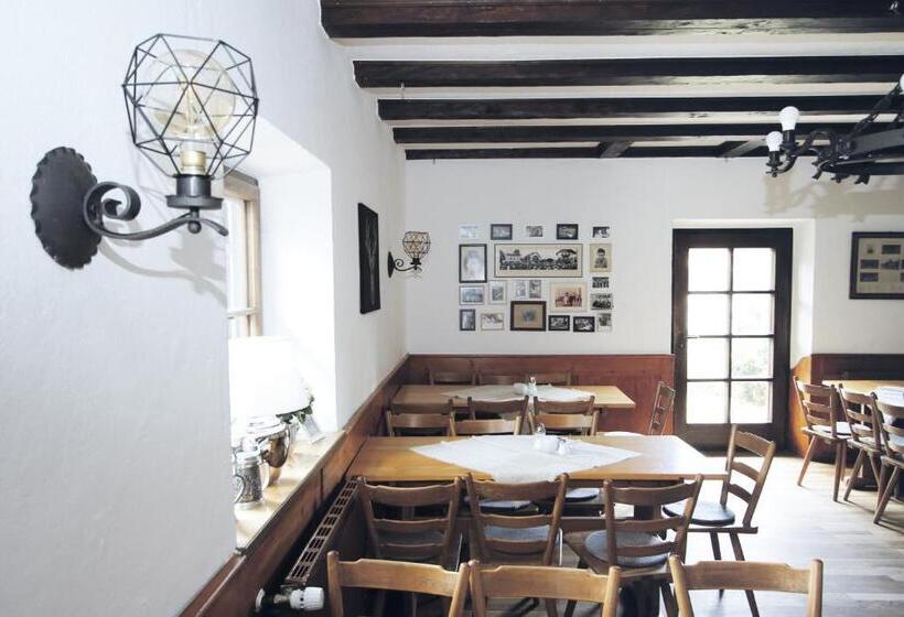 Berg Blick Jugendherberge Mit Privatzimmer