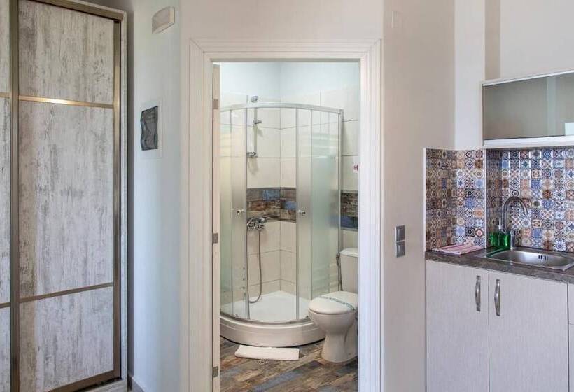 Elimia Suites & Studios