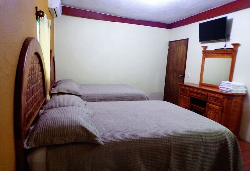 فندق فئة نجمة واحدة Posada Inkali Xilitla