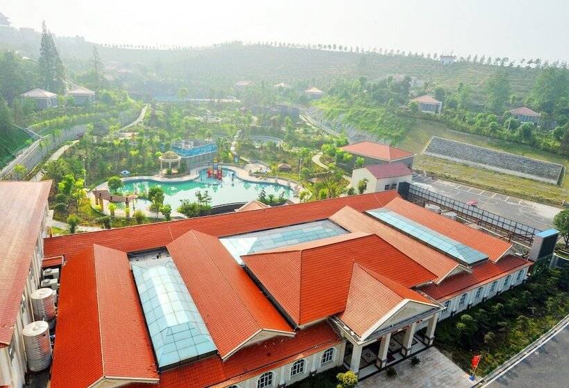 فندق Clarion Resort Leishan Hot Spring Resort