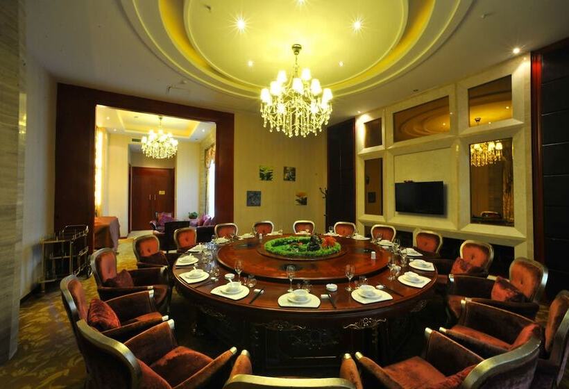 فندق Clarion Resort Leishan Hot Spring Resort