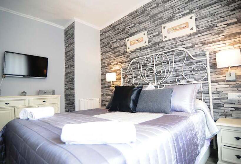 בית מלון כפרי Homeholidaysrentals  Maritim V