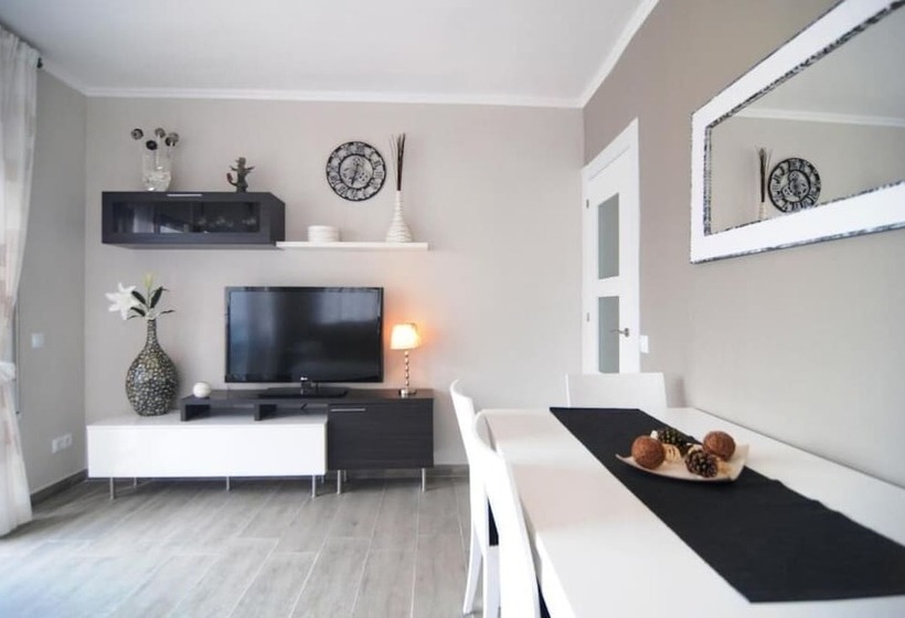 בית מלון כפרי Homeholidaysrentals  Maritim V