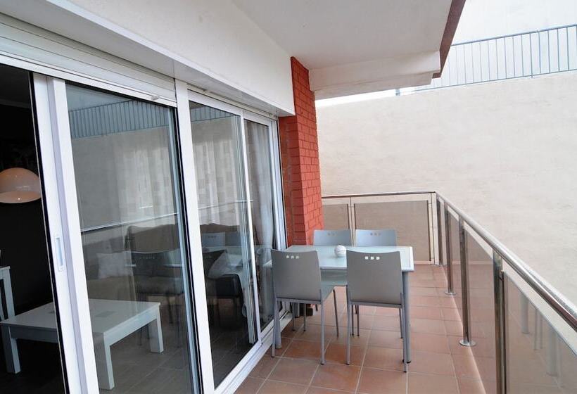 בית מלון כפרי Homeholidaysrentals  Maritim V