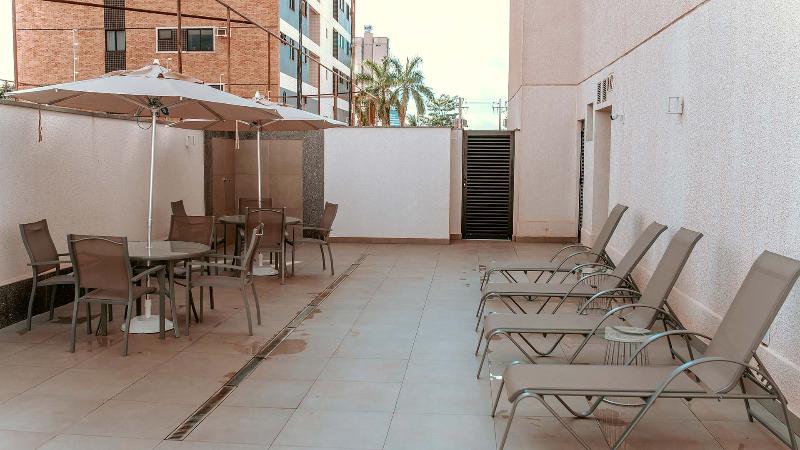 Отель Hplus Premium Palmas