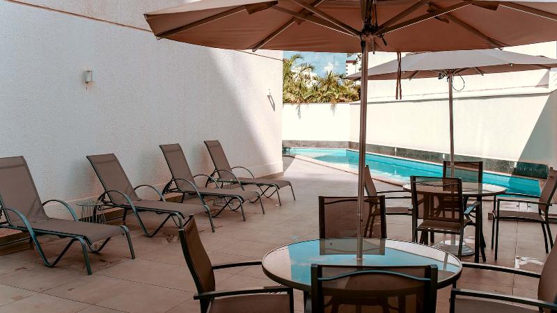 Отель Hplus Premium Palmas