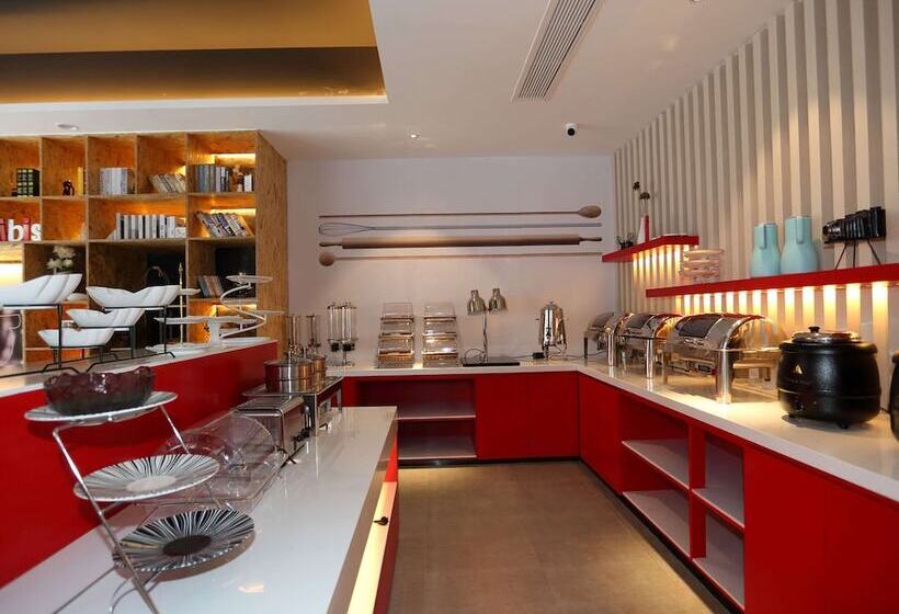 בית מלון כפרי Ibis Kangding