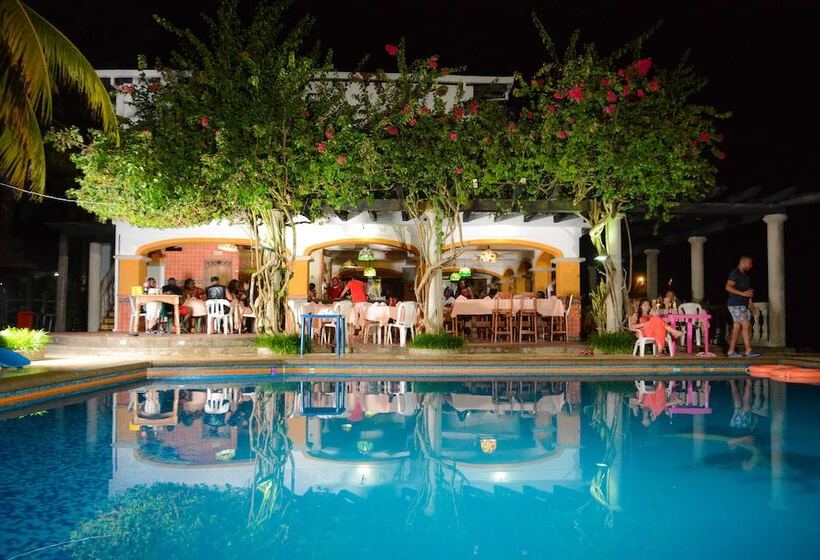 هتل Las Mañanitas Capurgana