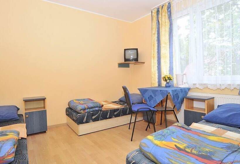 هتل Osrodek Kolonijno Wczasowy Skaut