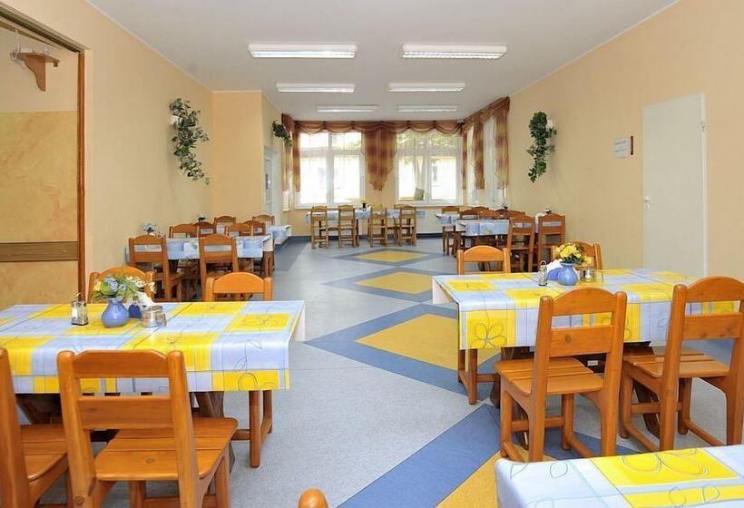 هتل Osrodek Kolonijno Wczasowy Skaut