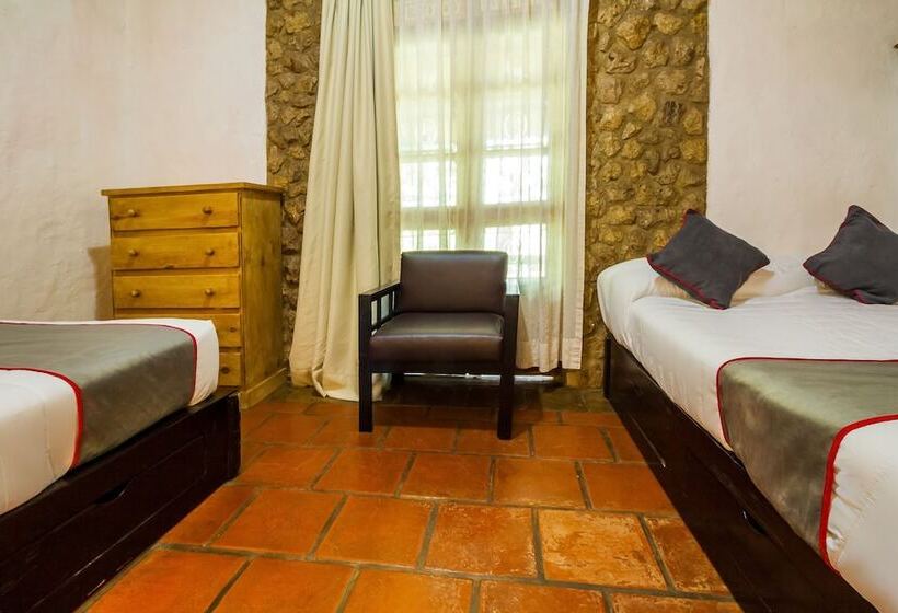 فندق ريفى Hacienda Coyotes