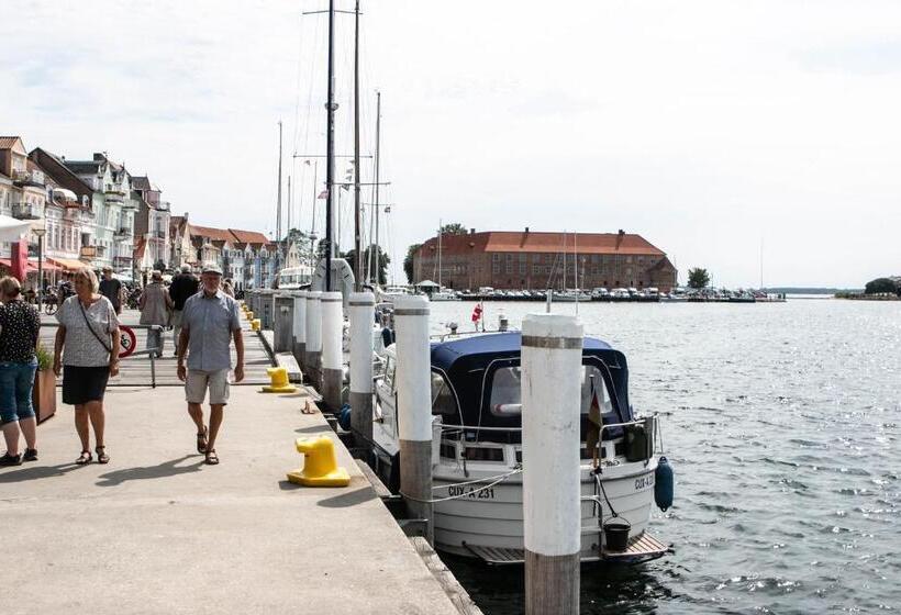 호텔 Sønderborg Kaserne